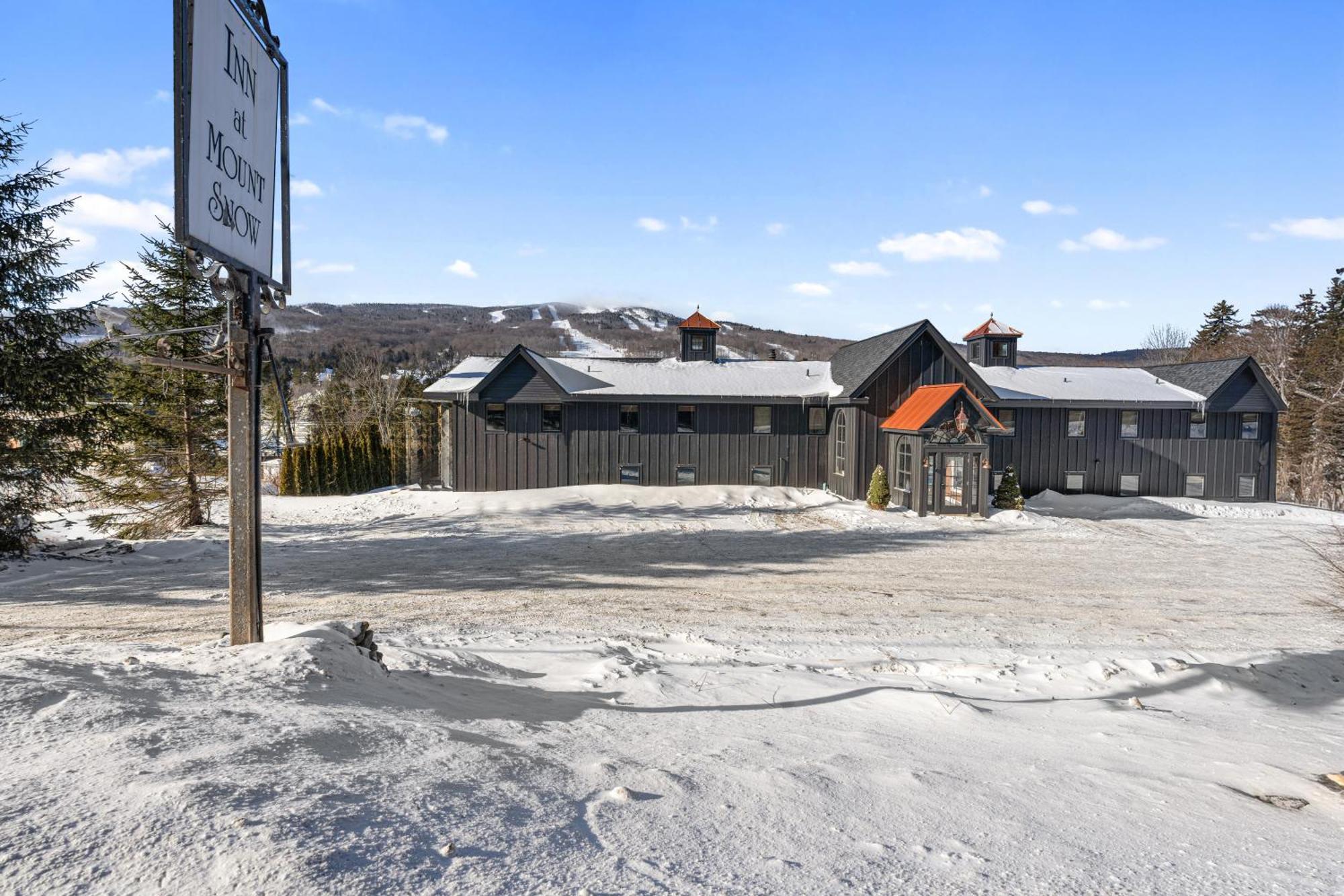 Inn At Mount Snow West Dover Eksteriør billede